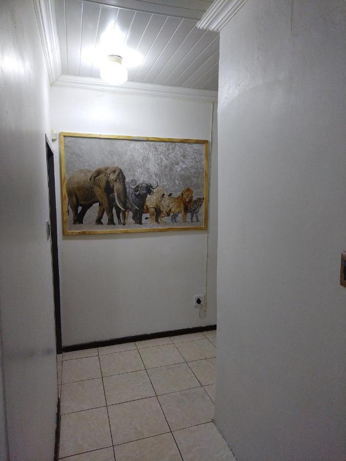 Cheers Guest House Evander Екстериор снимка