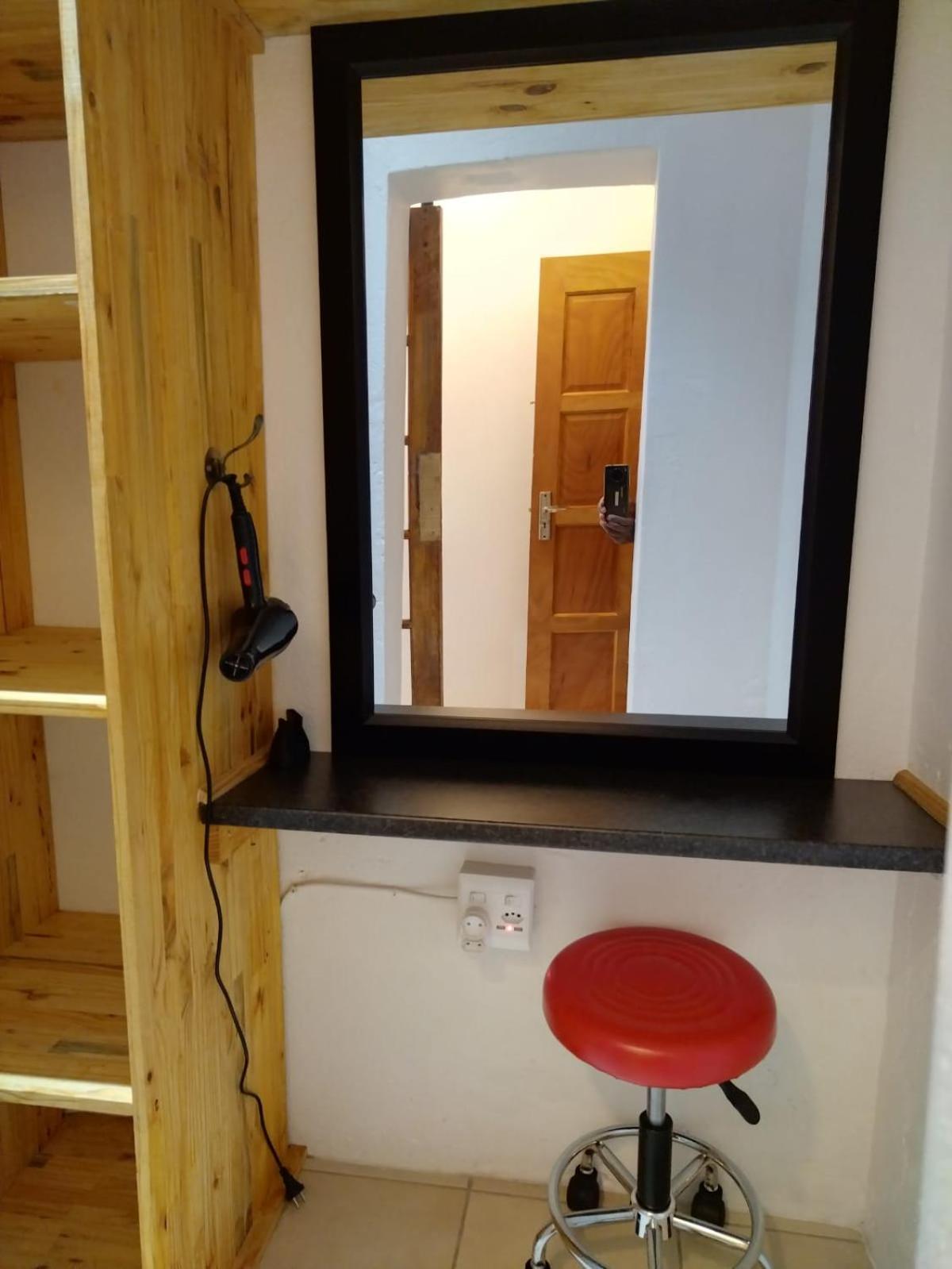 Cheers Guest House Evander Екстериор снимка