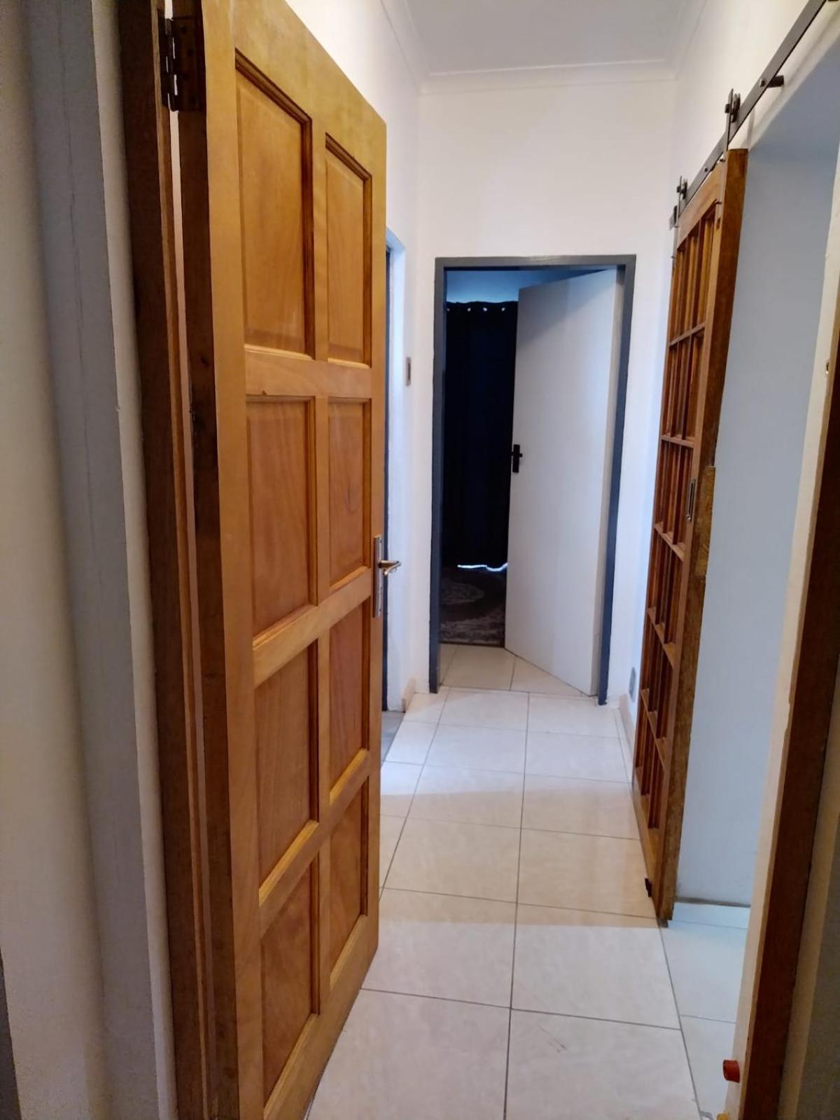 Cheers Guest House Evander Екстериор снимка
